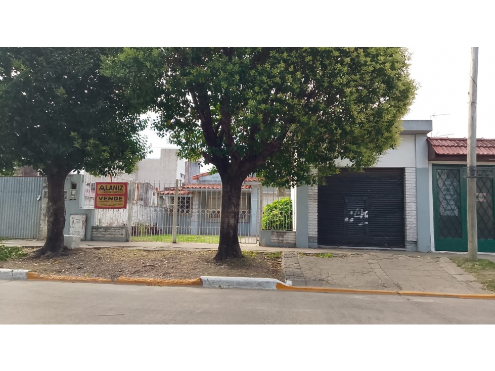 Vendo casa con local Apta crédito Bancario - 1