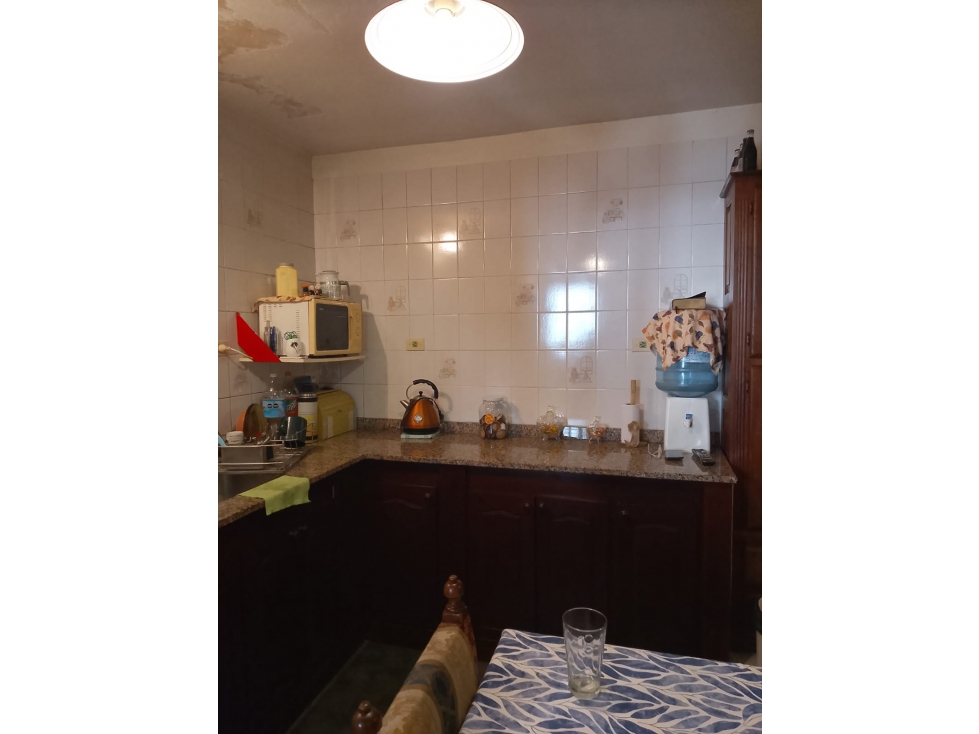 VENDO CASA en San Antonio de Padua con Pileta - 4