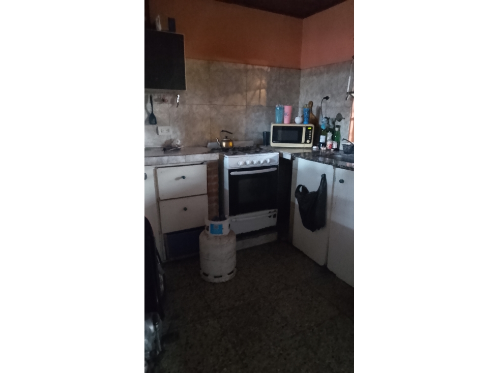 Vendo Casa 3 Ambientes con Jardín y Entrada de Auto en Merlo Norte — foto 4