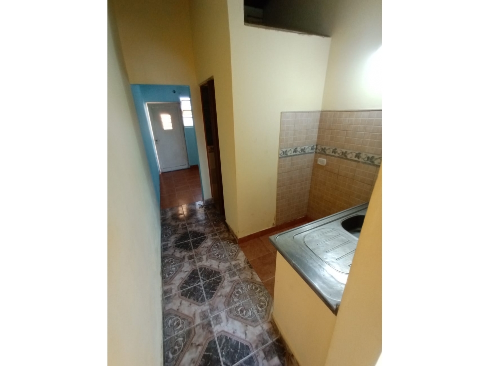 Vendo casa con departamento en Moreno - 5