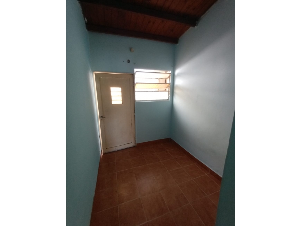 Vendo casa con departamento en Moreno - 6