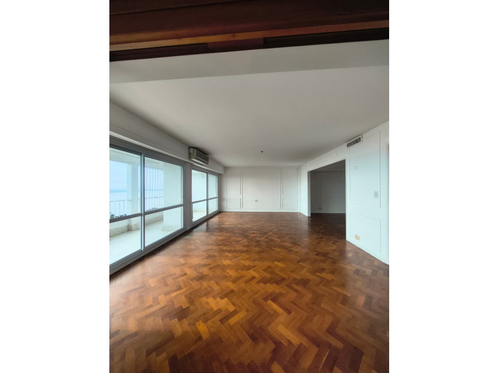 AV. LIBERTAD 176 - VISTA DIRECTA AL RIO - PISO SEÑORIAL - 5