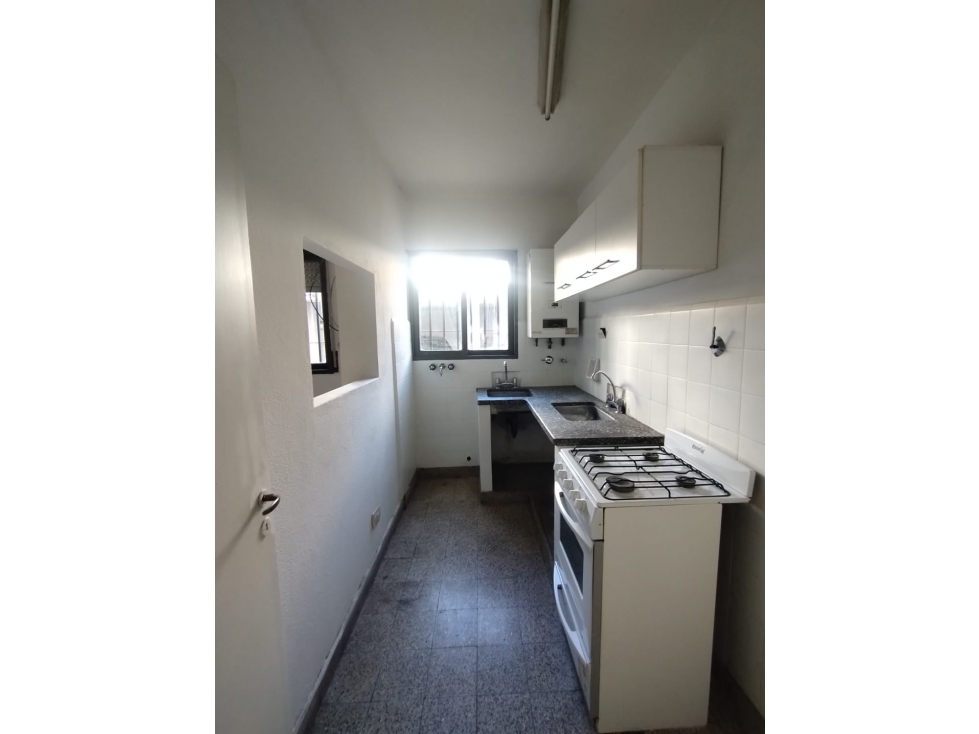 Departamento sobre BV. OROÑO - PB (1 dormitorio) — foto 4
