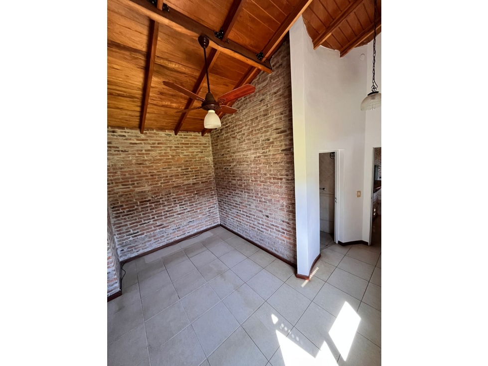 CASA EN FUNES — foto 6