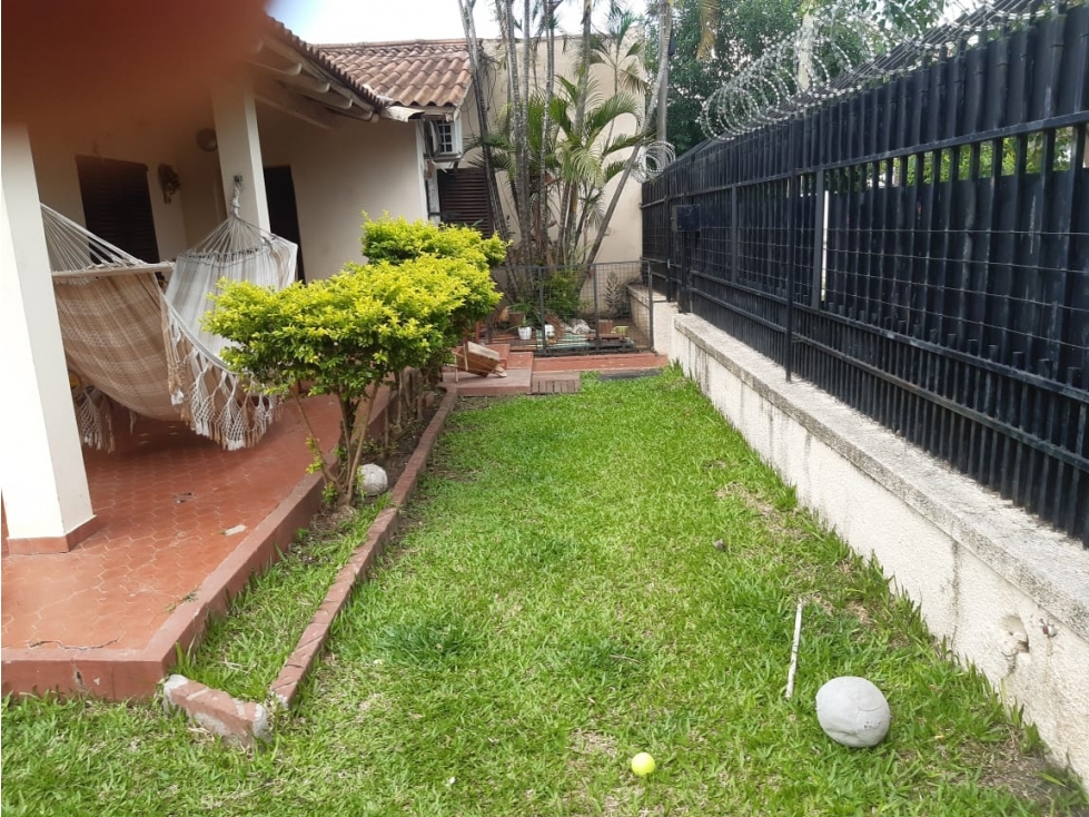 SE VENDE: ECHEVERRIA 1084. CHALET EN ESQUINA - 3