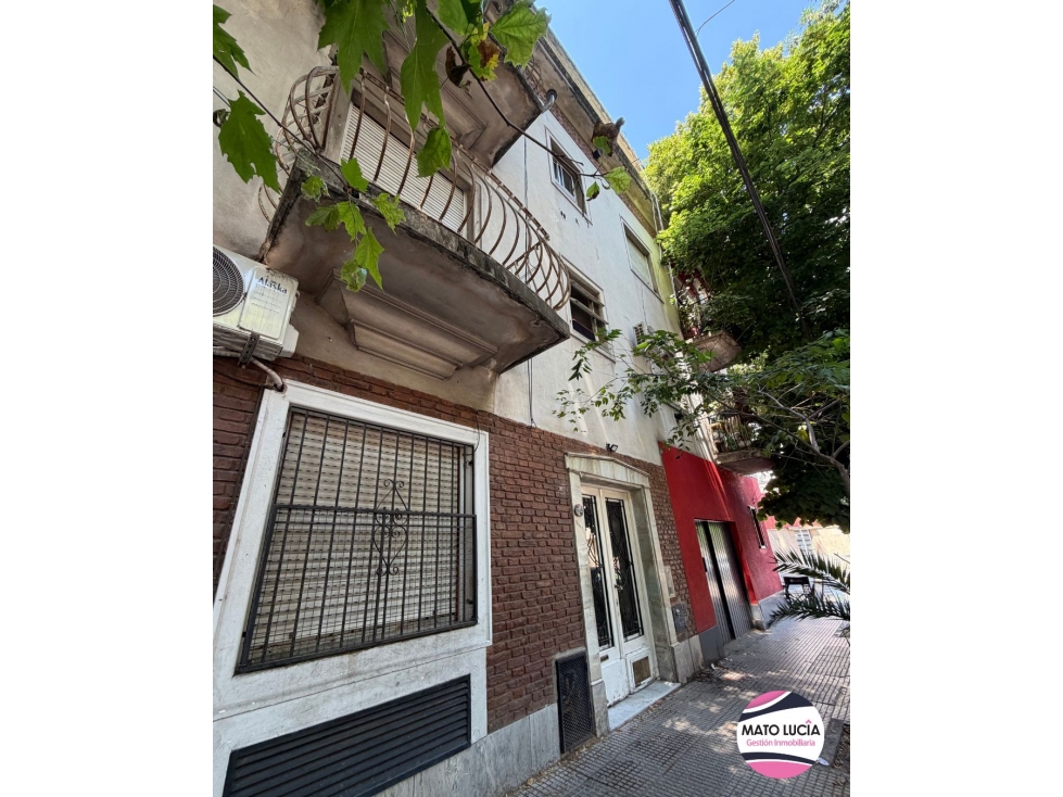3 AMBIENTES CON BALCON - 2DO POR ESCALERA - MUY LUMINOSO! - 1