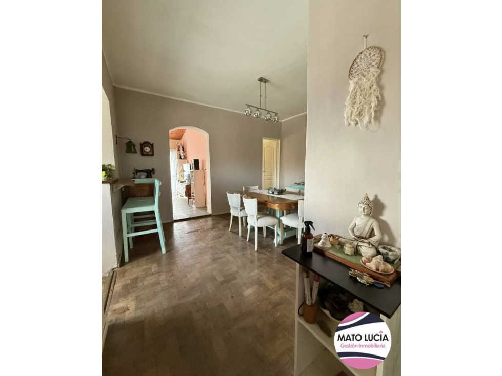 IMPECABLE PH PRIMER PISO POR ESCALERA CON BALCON Y TERRAZA - 4
