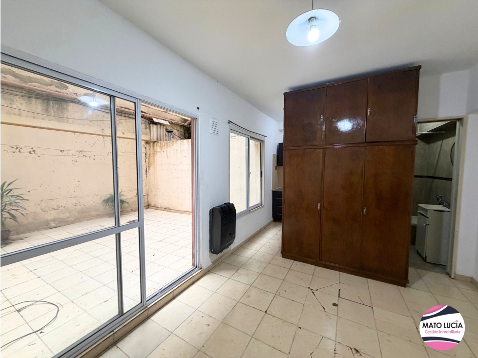 Monoambiente con Patio - Planta Baja - 2