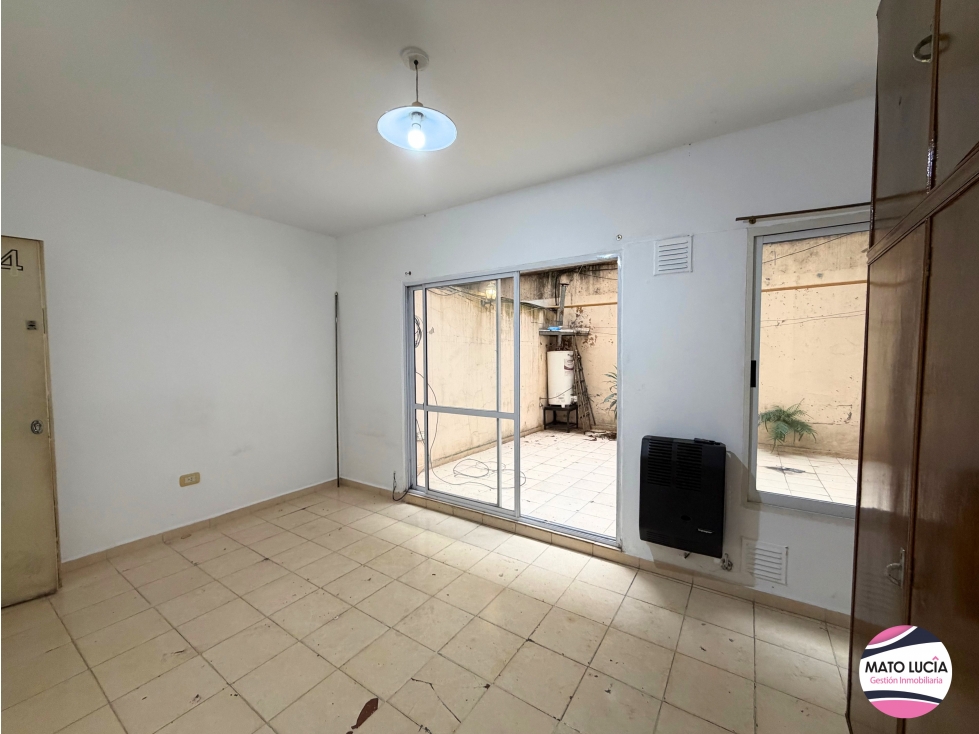 Monoambiente con Patio - Planta Baja - 1