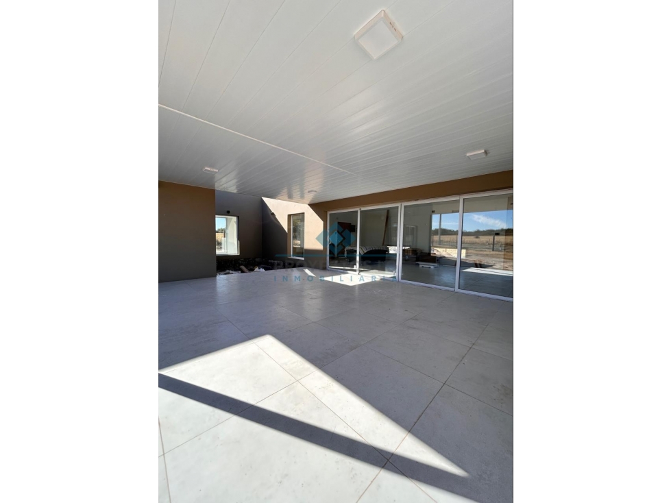 VENTA | CASA A ESTRENAR 3 DORM+PILETA | SOLARES DE SINSACATE - 3
