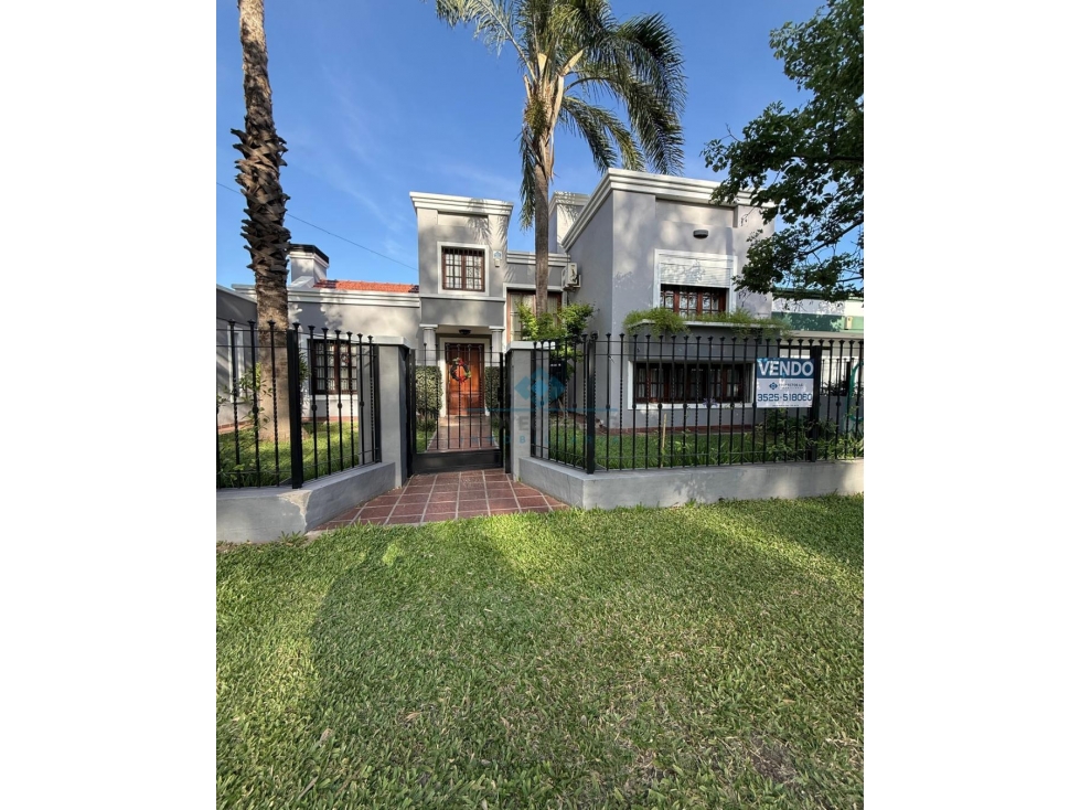 VENTA | CASA DE CATEGORÍA 4 DORMITORIOS | JESÚS MARÍA - 4