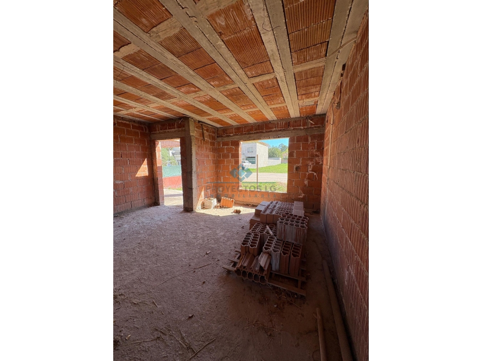 VENTA - PROYECTO EN CONSTRUCCIÓN - DEPTO 1 DORM.- COLONIA CAROYA - 2