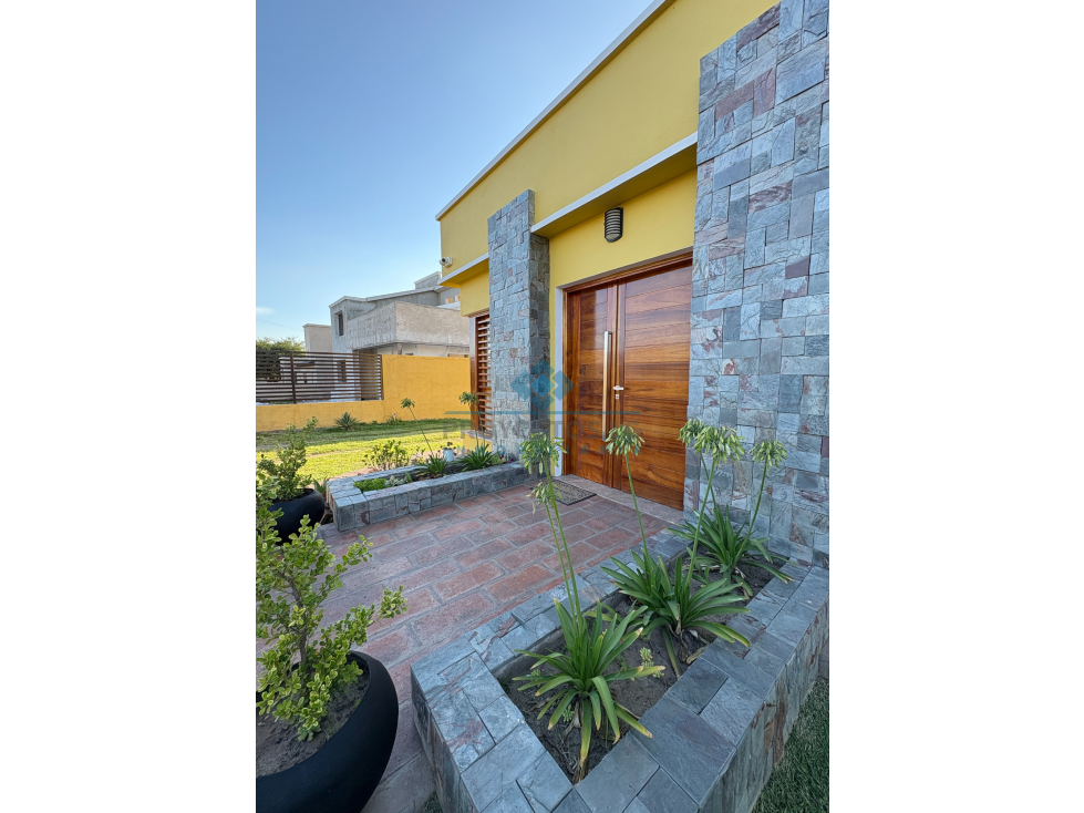VENTA- CASA 3 DORM - BARRIO LOMAS - JESÚS MARÍA - 2