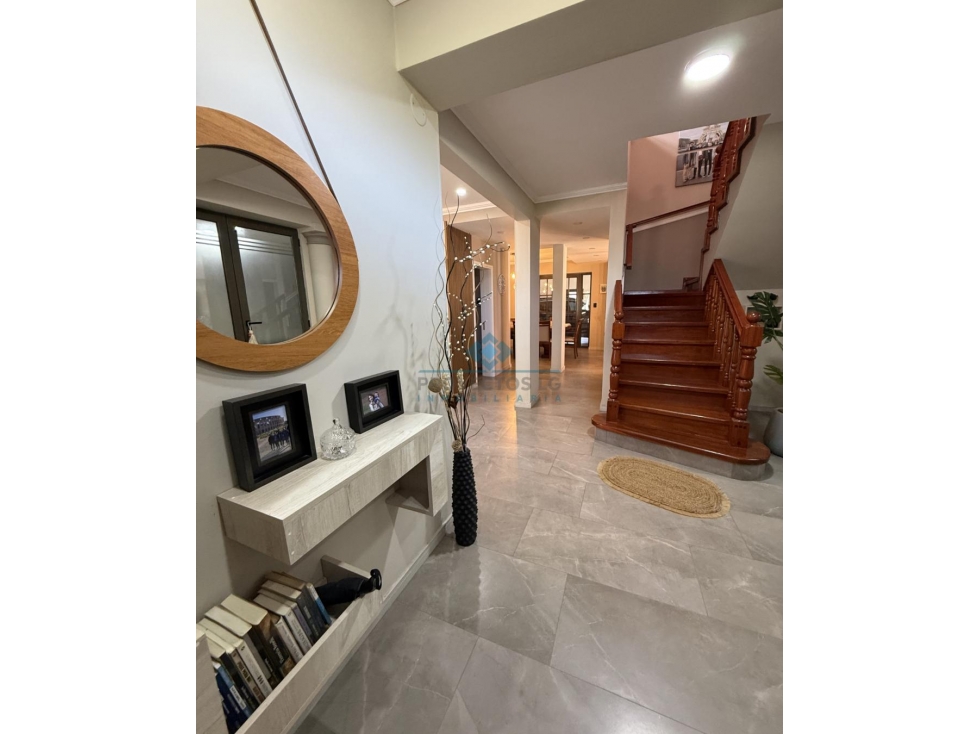 VENTA-MULTIFUNCIONAL: CASA+OFICINA+2 DEPTOS-COLONIA CAROYA - 4