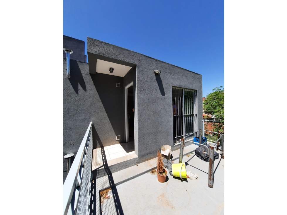 ALQUILER-DEPTO 2 DORM-PLANTA ALTA-CALLE 3 COL CAROYA - 2