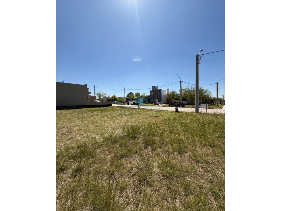OPORTUNIDAD! VENTA - LOTE 380 m2 - SINSACATE - 4
