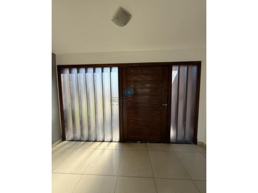 VENTA-RESIDENCIA DE CATEGORIA-4 DORM- JESÚS MARÍA - 3