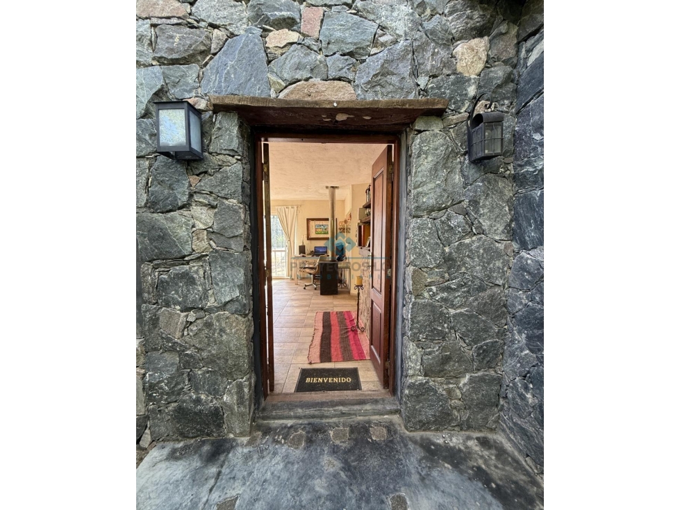 VENTA -CASA 1 DORMITORIO + GRAN VESTIDOR - ASCOCHINGA - 4