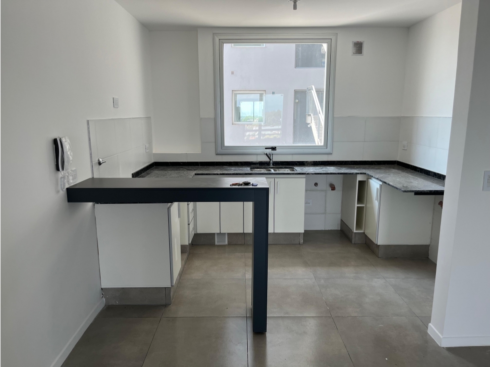 VENTA | DEPARTAMENTO 2 DORMITORIOS + COCHERA | CENTRO DE JESÚS MARÍA - 4