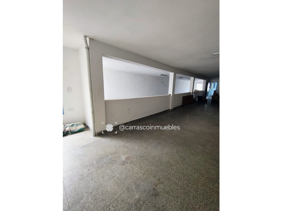 Venta Galpòn con Doble Planta, Oficinas, Etc. Bº Pueyrredòn - 4