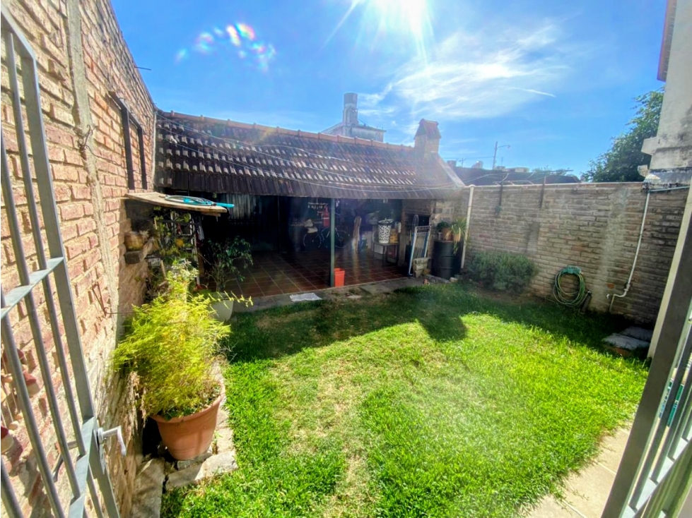 Venta Hermosa Casa 3 Dorm Bº Ampl. America - 5