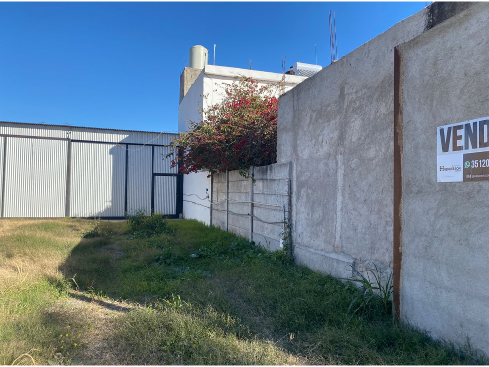 Venta Villa Esquiu Lote 250 con Mejoras en Bº Privado Siloe.