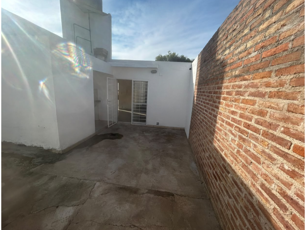 APTA CREDITO . venta: Bº GENERAL BUSTOS  casa interna  — foto 2