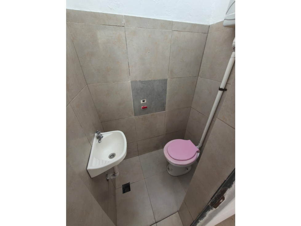 ALQUILERES Bº AYACUCHO, MONOAMBIENTES CON BAÑO PROPIO — foto 3