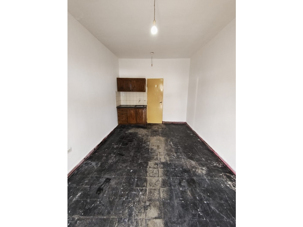 ALQUILER Bº AYACUCHO, MONOAMBIENTE CON COCINA Y BAÑO - 5