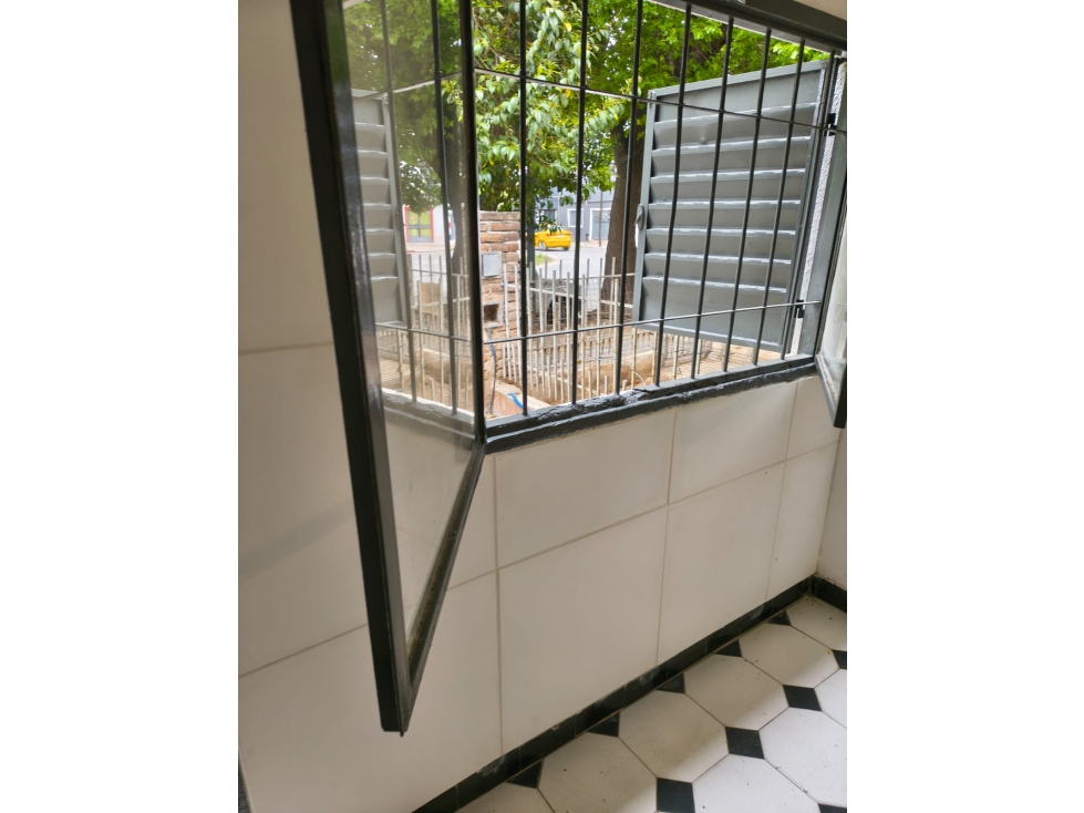 ALQUILERES Bº AYACUCHO, MONOAMBIENTES CON BAÑO PROPIO — foto 6