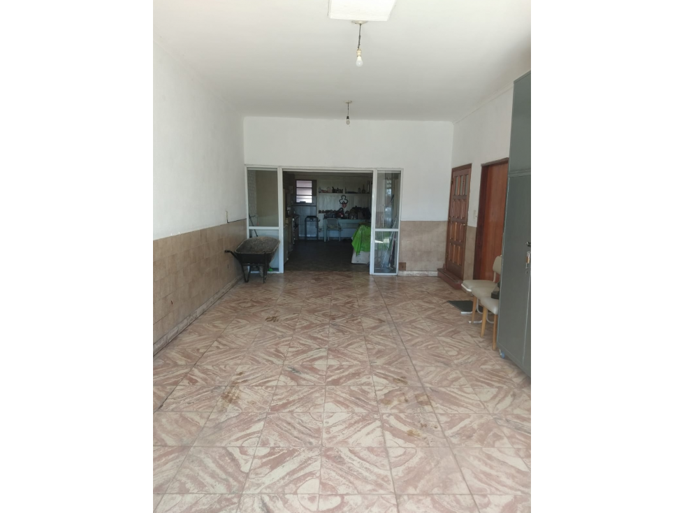 VENTA EN BLOCK 4 DEPARTAMENTOS MAS CHALET - 2