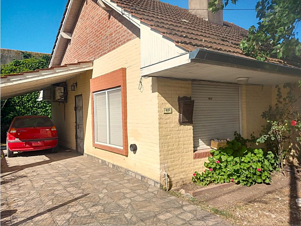 CHALET CON QUINCHO A 4 CUADRAS DEL MAR — foto 3