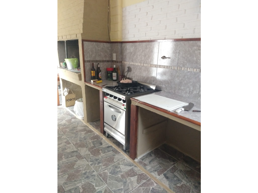 VENTA EN BLOCK 4 DEPARTAMENTOS MAS CHALET - 4