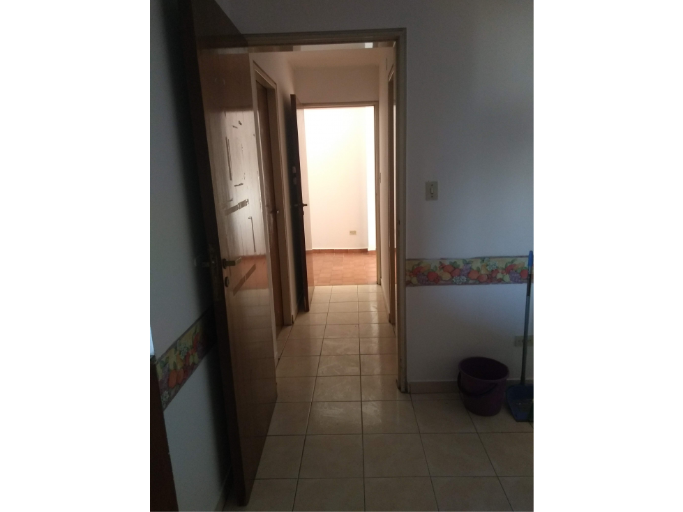 Amplio departamento de tres dormitorios en venta , Centro