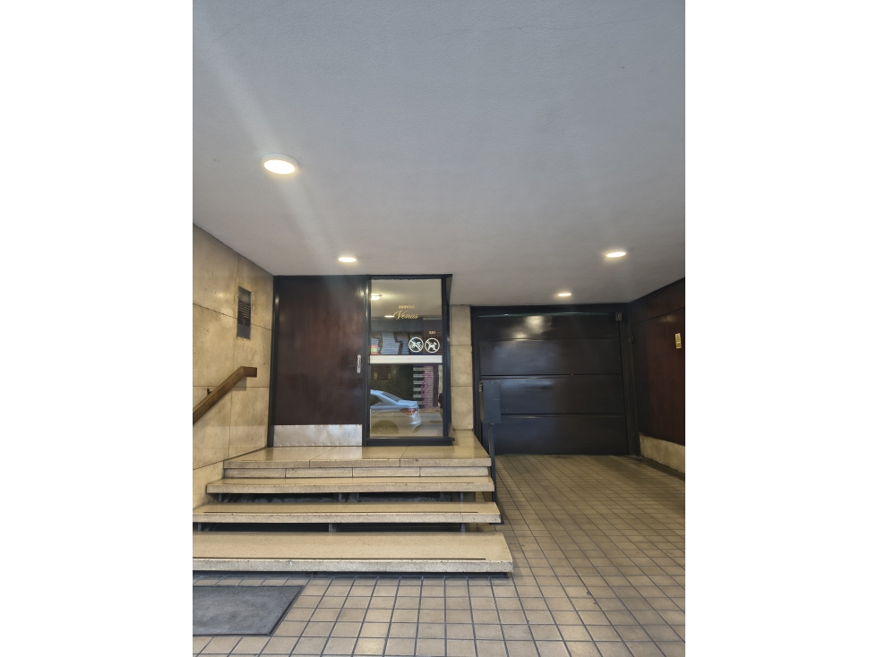 Departamento dos dormitorios en alquiler a metros de Av Colón - 1