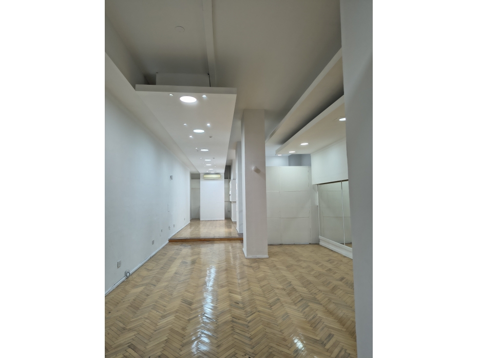 Locales en alquiler frente al Patio Olmos y a metros disponibles - 2