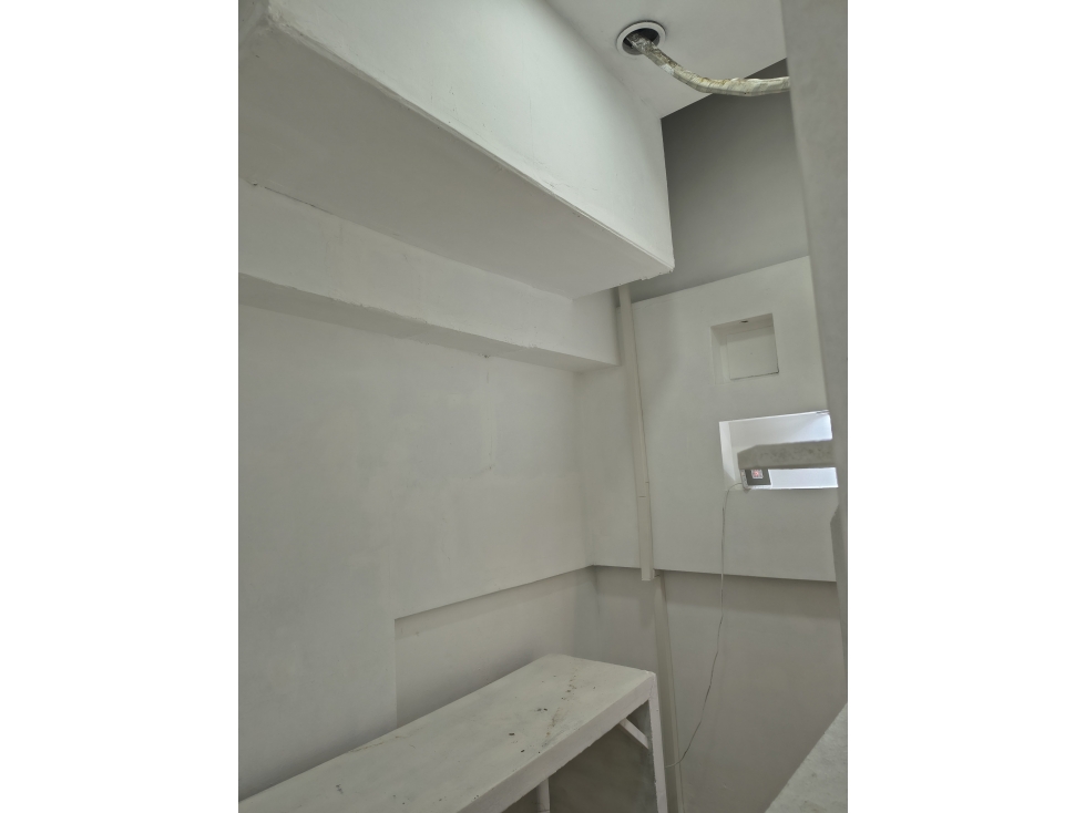 Locales en alquiler frente al Patio Olmos y a metros disponibles - 4