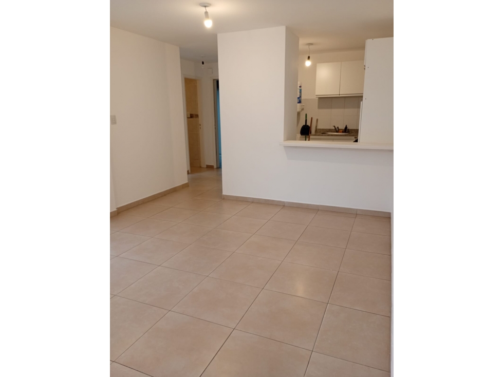 Departamento un dormitorio con balcón amplio en alquiler - 4
