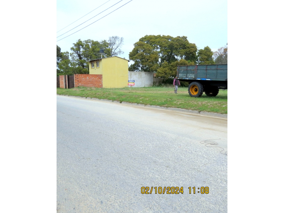 LOTE SOBRE PAVIMENTO - 2