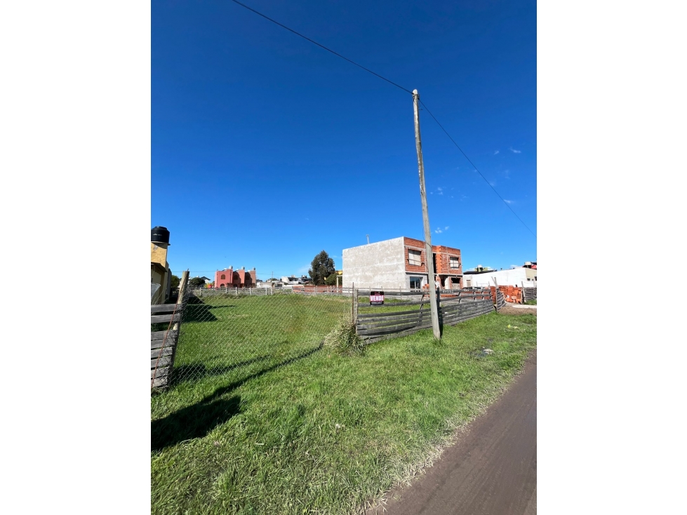 Venta terreno Camet Norte muy bien ubicado - 2