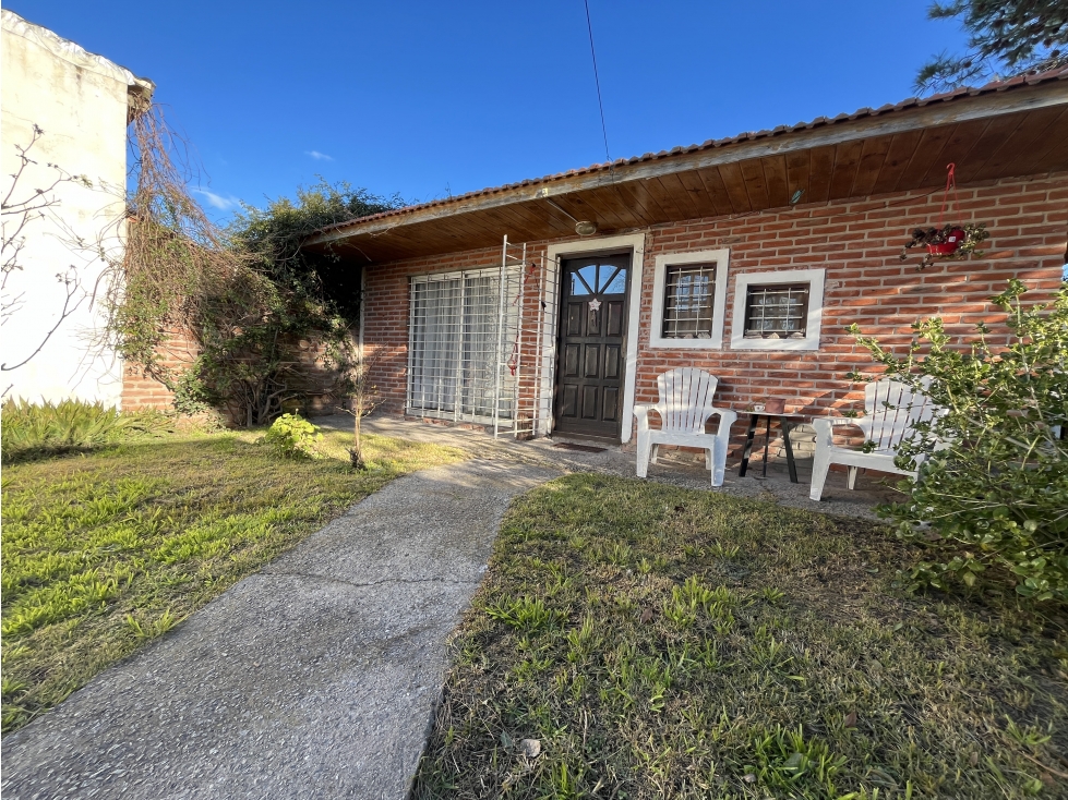 Chalet en excelente ubicacion, OPORTUNIDAD.