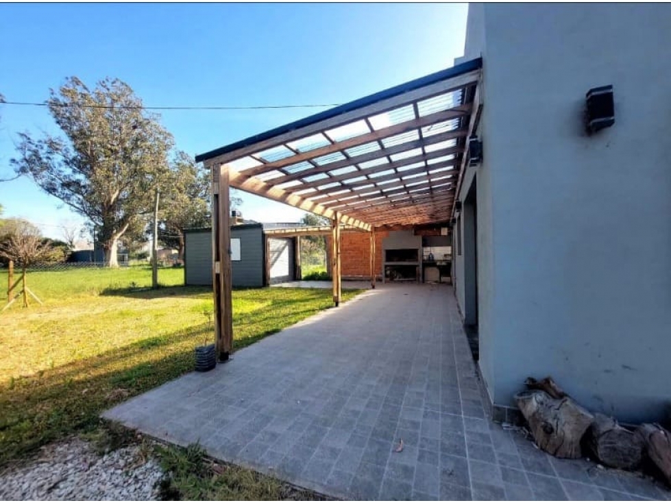 Venta casa moderna en esquina, Camet Norte — foto 3