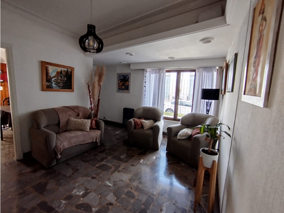 Venta Casa 4 Amb con Patio — foto 5
