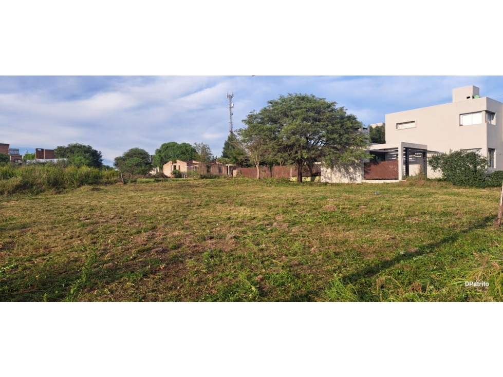 EN VENTA LOTES CONTIGUOS EN BARRIO RESIDECIAL - 2
