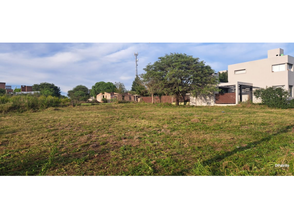 EN VENTA LOTES CONTIGUOS EN BARRIO RESIDECIAL - 4
