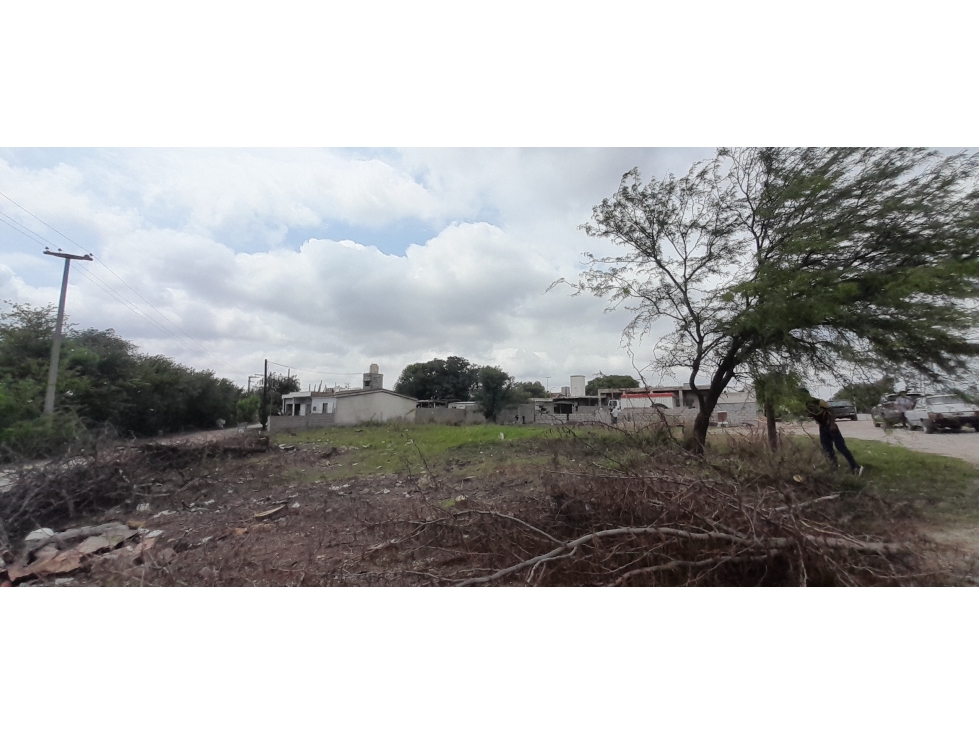 LOTE ESQUINA UBICADO A METROS DEL RÍO XANAES Y SOBRE RUTA 36 - 4