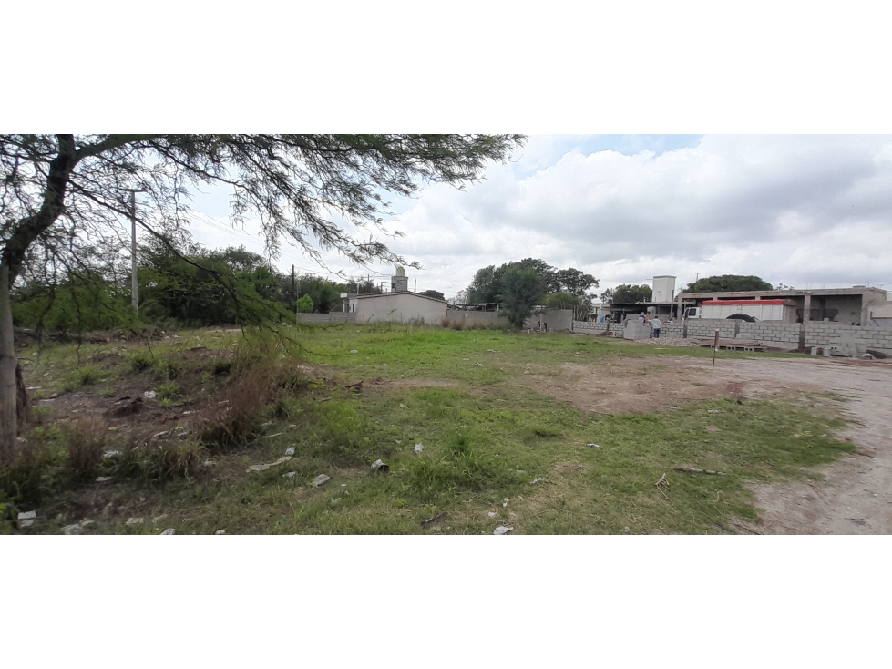 LOTE ESQUINA UBICADO A METROS DEL RÍO XANAES Y SOBRE RUTA 36 - 5