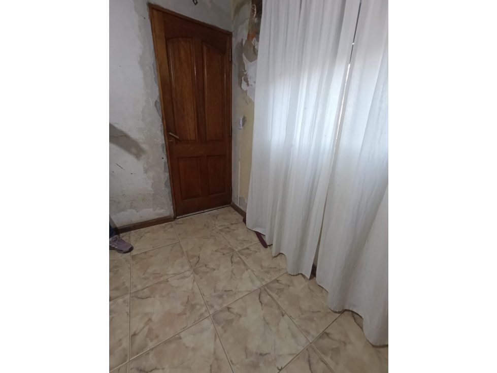 SE VENDE inmueble ubicado en zona céntrica. - 2