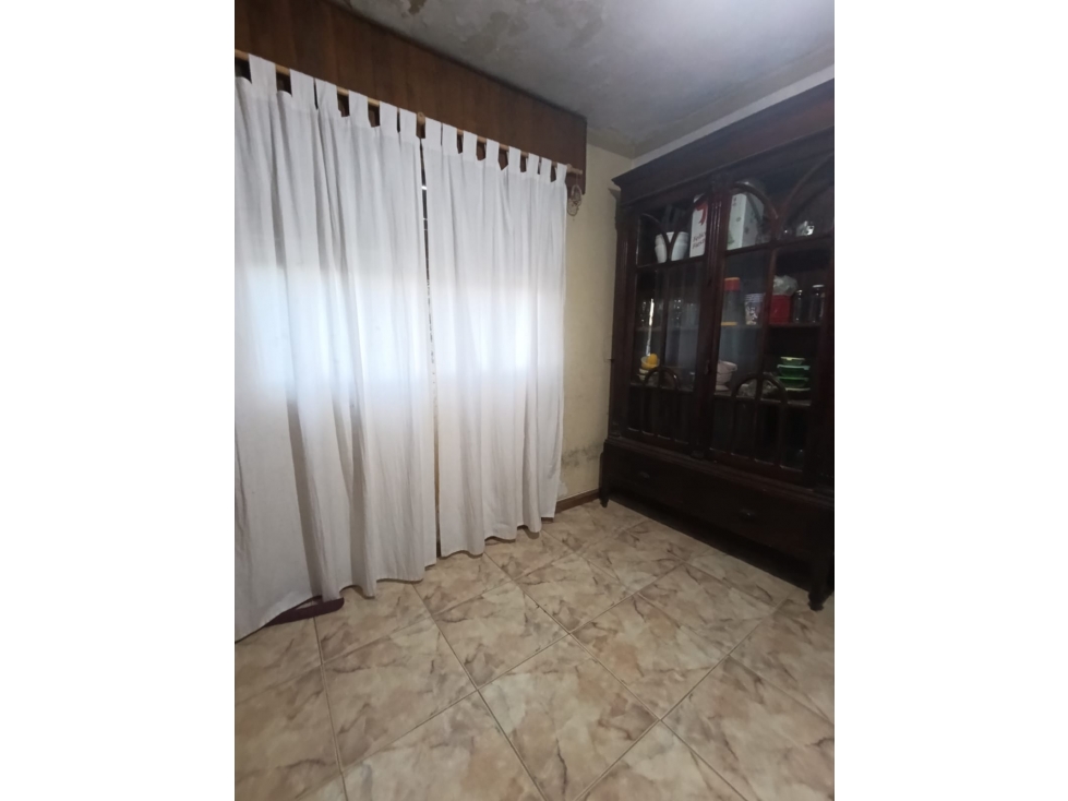 SE VENDE inmueble ubicado en zona céntrica. - 3