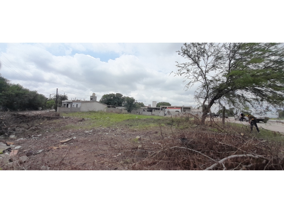 SE VENDE LOTE UBICADO A METROS DEL RÍO XANAES Y SOBRE RUTA 36 - 5